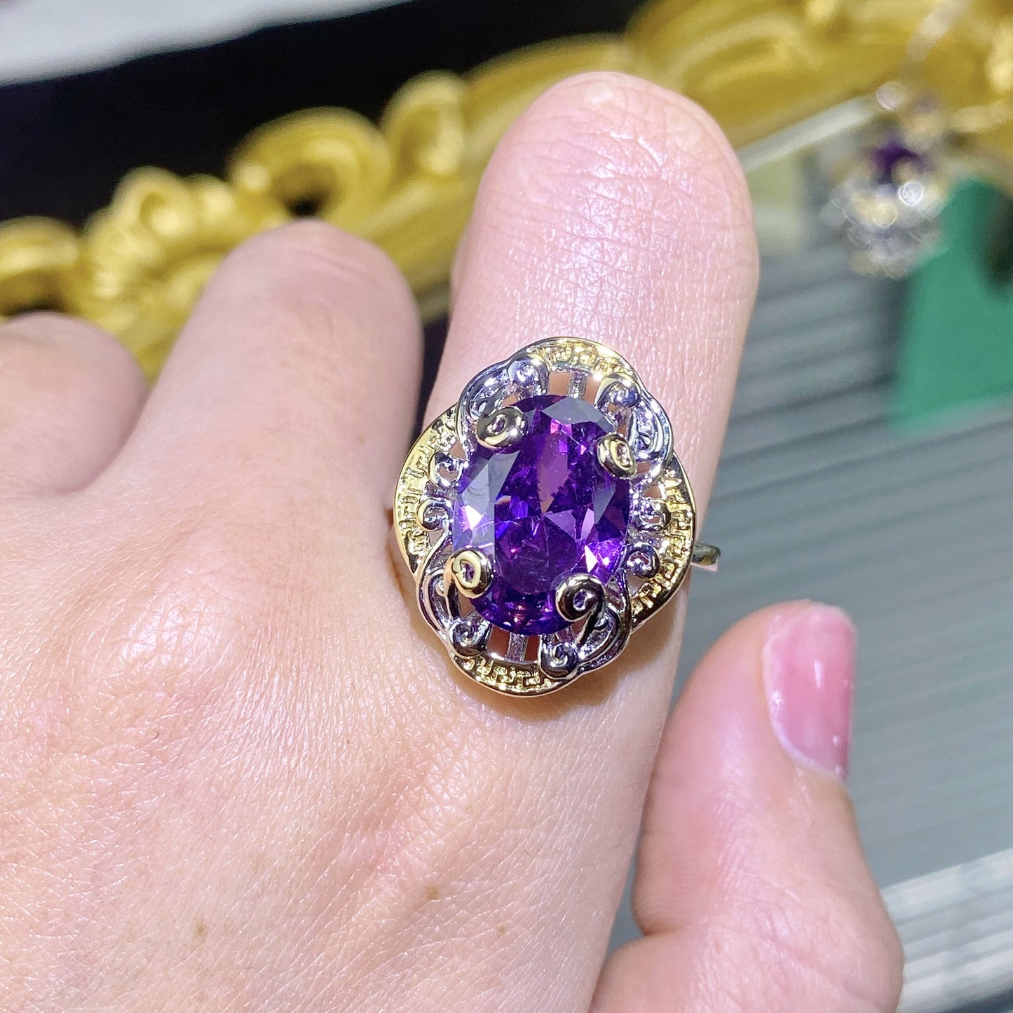 Double Color Gold Amethyst Carved Gold Craft Purple Suit