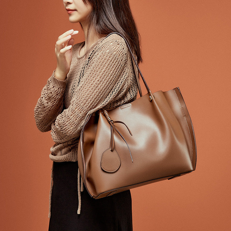 Tote Shoulder Bag in Calf Leather