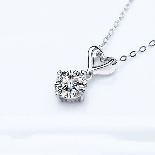Four-claw Moissanite Love Necklace