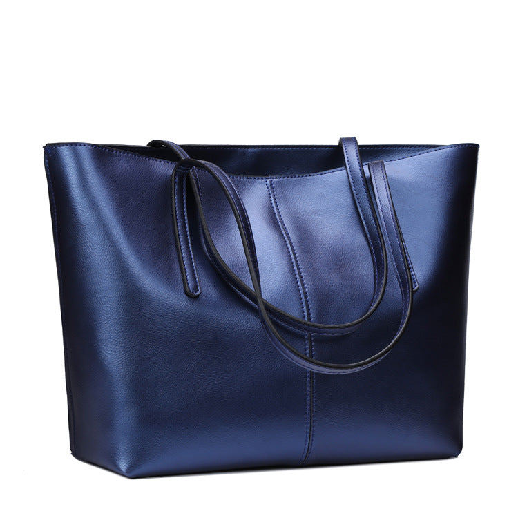 Mid Size Shoulder Bag in Calf Leather