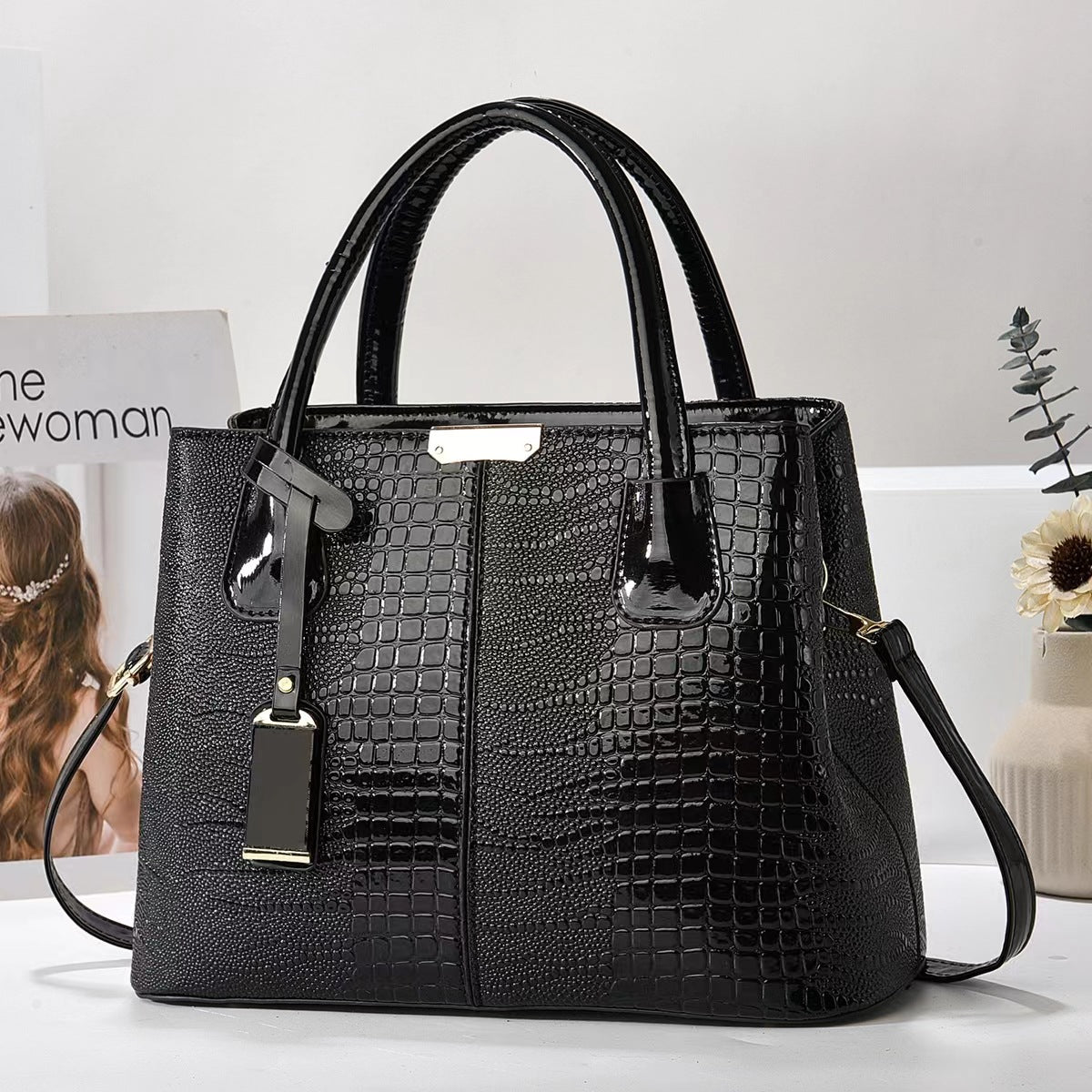 Textured Tote bag