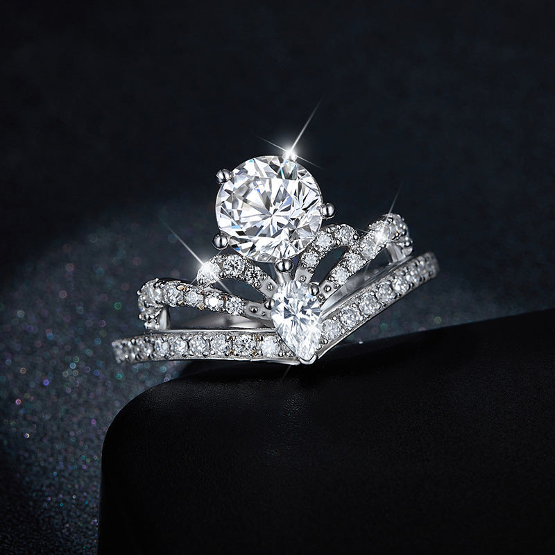 Moissanite Crown New Women's Ring
