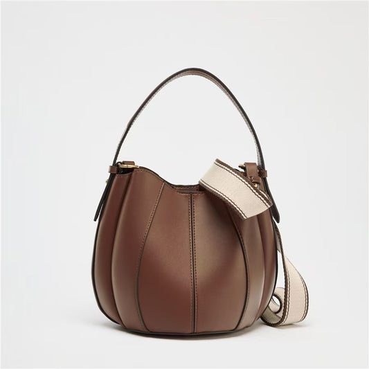 Lightweight Travel Bucket Bag